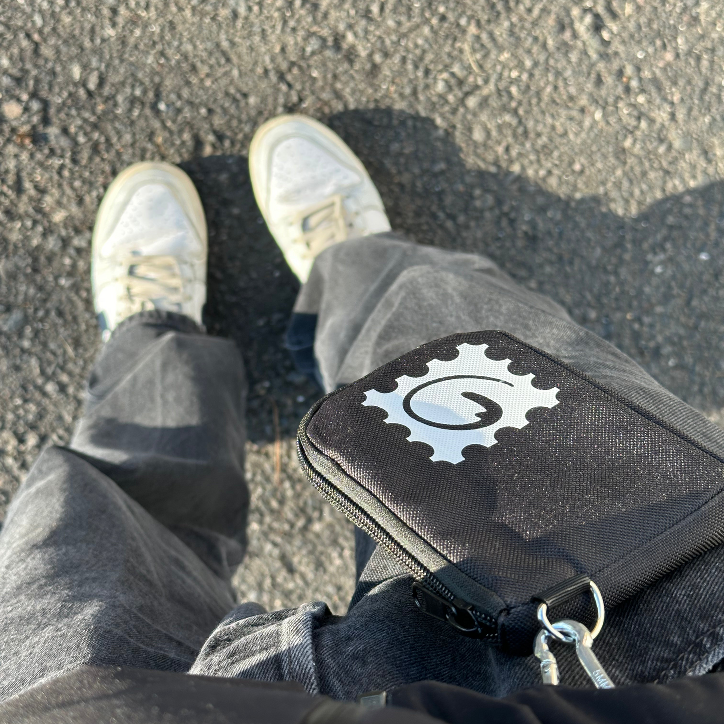 DAILY POUCH - Wodoodporny Organizer z Karabińczykiem